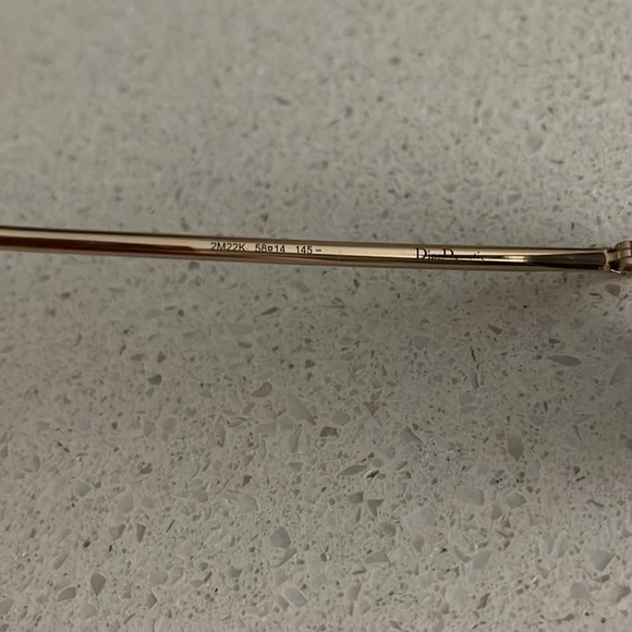 Christian Dior Sunglasses - Picture 4 of 8